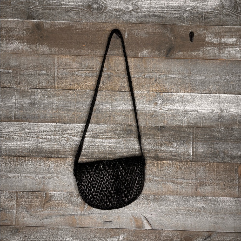 Tiannl Elegant Black Woven Shoulder saddle Bag